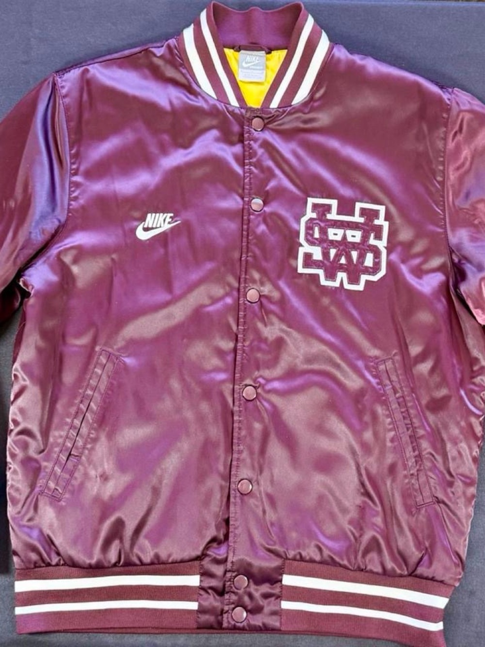 Nike Sportswear NSW Beaverton Oregon Varsity Destroyer Jacket Maroon Gold M
